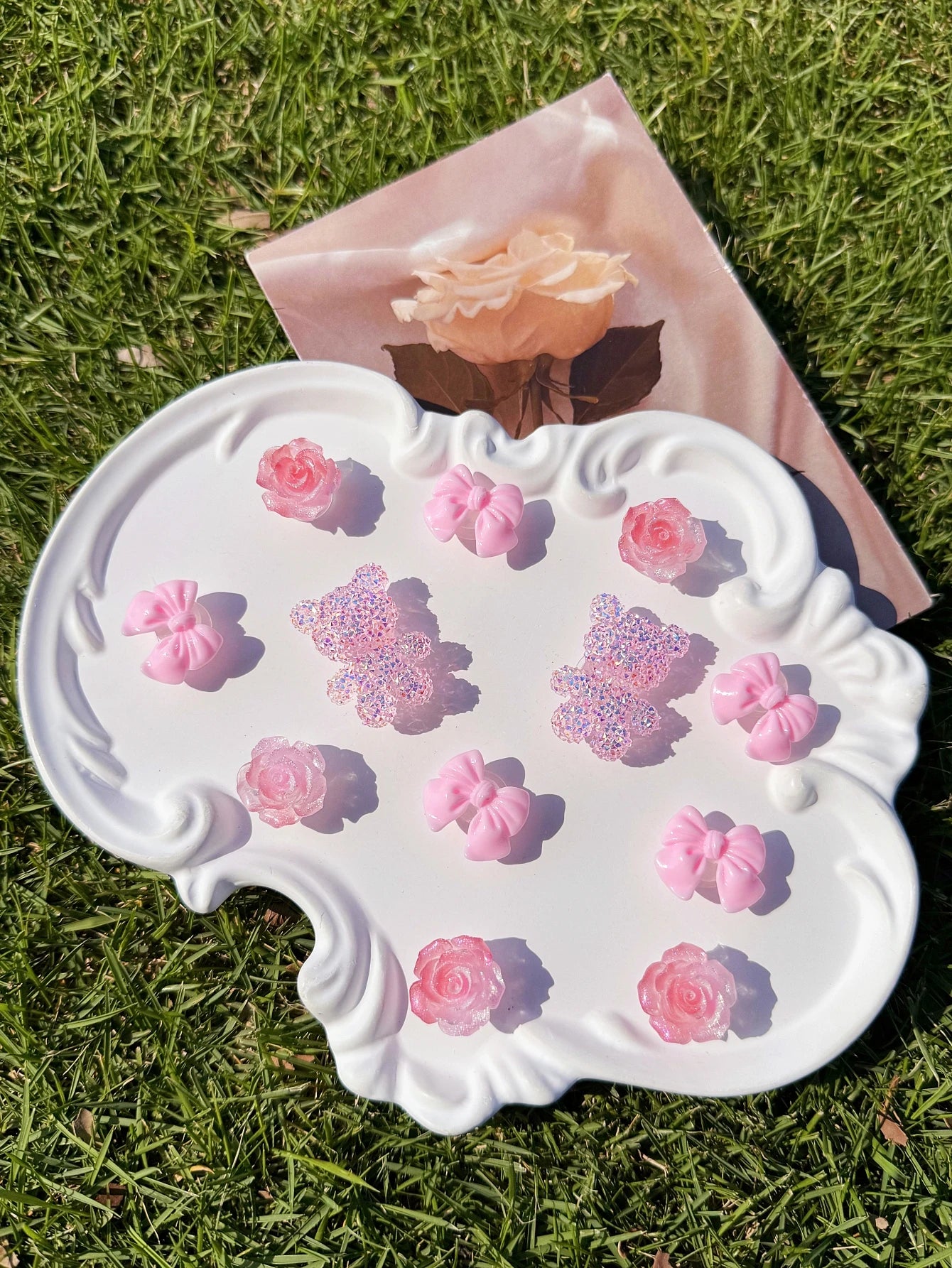 12 pieces of pink glitter bear, gradient rose, bow shoe buckle DIY decoration, sandals, slippers, beach bag multi-functional sho