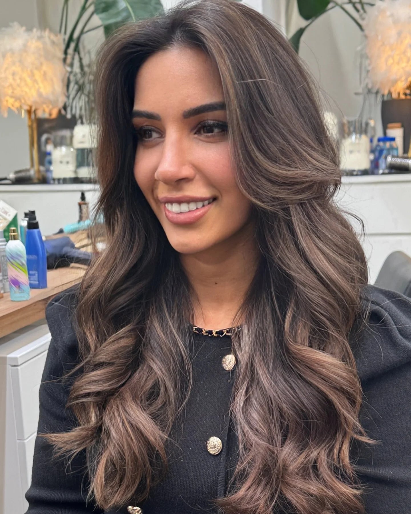 Long Natural Wavy Chestnut brown Wig Realistic And Natural Luxury Synthetic Lace Wigs For Women Cosplay Party