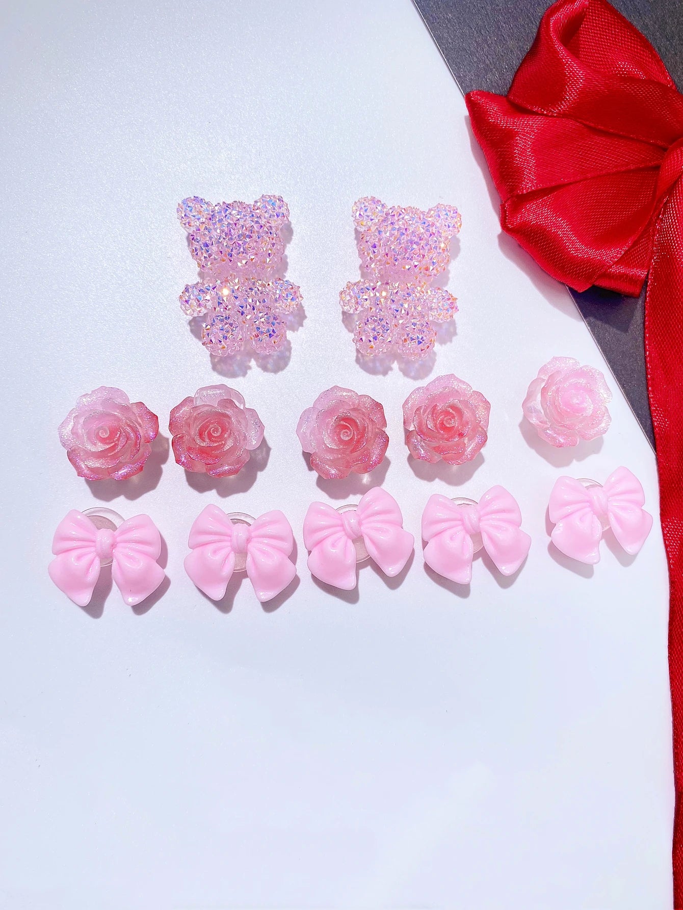 12 pieces of pink glitter bear, gradient rose, bow shoe buckle DIY decoration, sandals, slippers, beach bag multi-functional sho