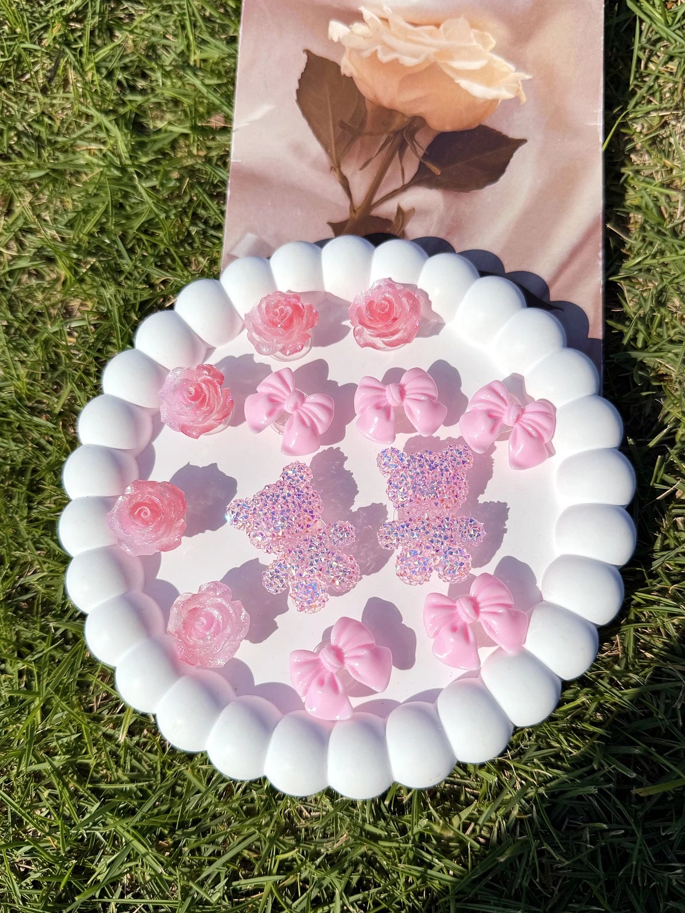 12 pieces of pink glitter bear, gradient rose, bow shoe buckle DIY decoration, sandals, slippers, beach bag multi-functional sho