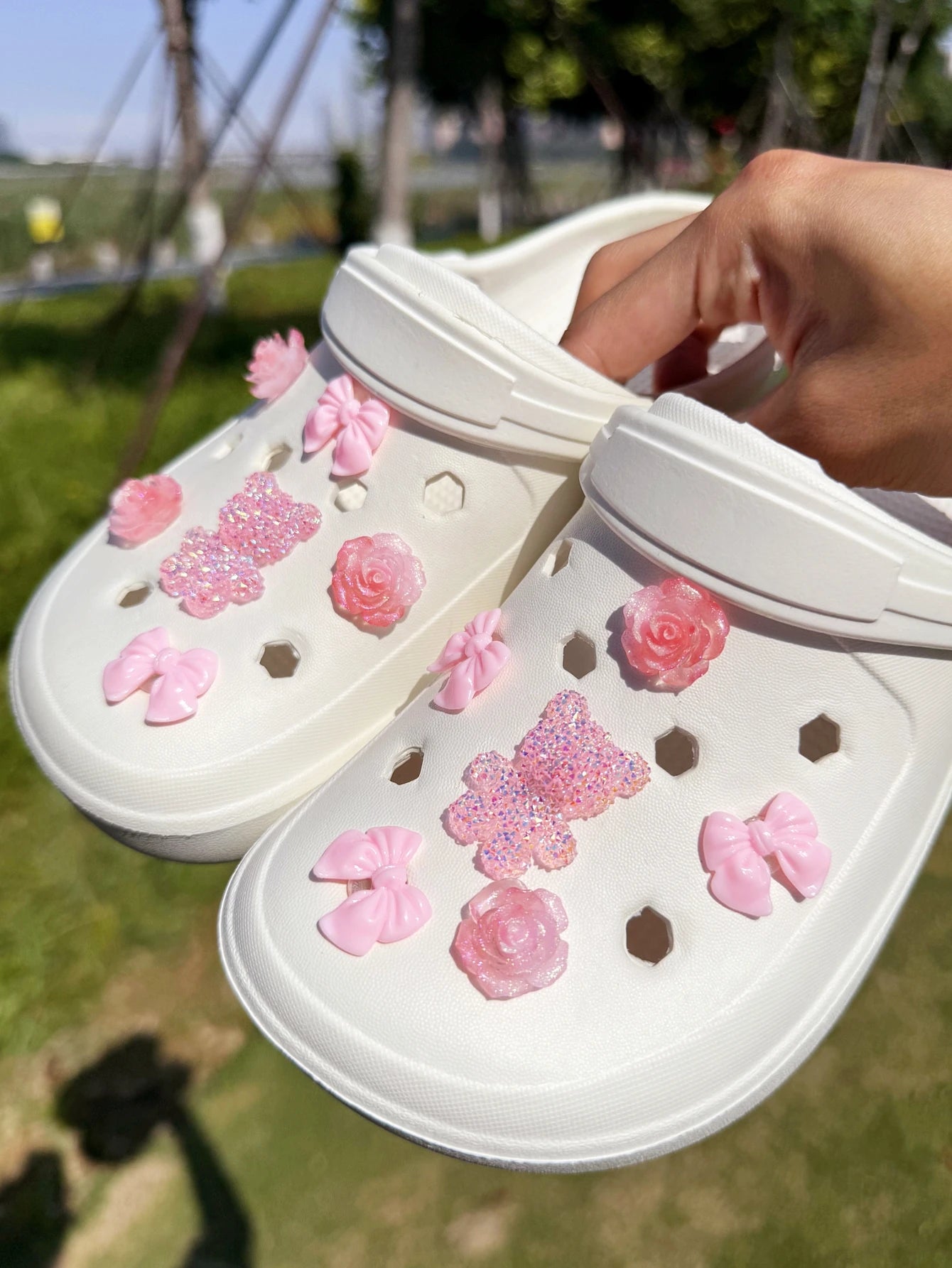 12 pieces of pink glitter bear, gradient rose, bow shoe buckle DIY decoration, sandals, slippers, beach bag multi-functional sho